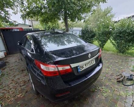 Черный Рено Латитьюд, объемом двигателя 2 л и пробегом 230 тыс. км за 7230 $, фото 1 на Automoto.ua