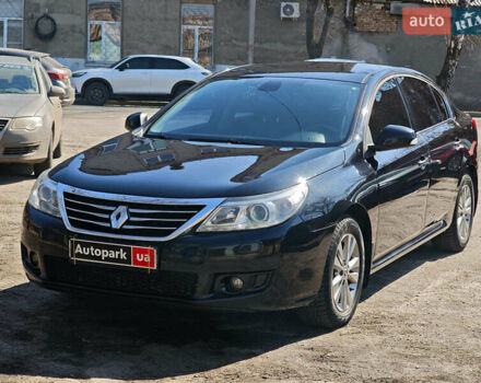 Черный Рено Латитьюд, объемом двигателя 2 л и пробегом 205 тыс. км за 6990 $, фото 1 на Automoto.ua