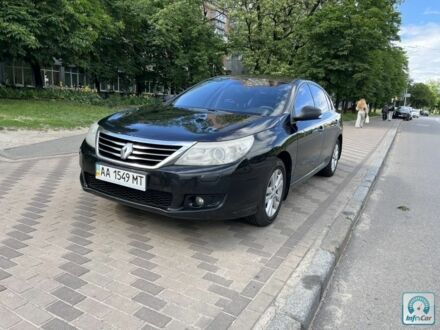 Черный Рено Латитьюд, объемом двигателя 2 л и пробегом 238 тыс. км за 5200 $, фото 1 на Automoto.ua