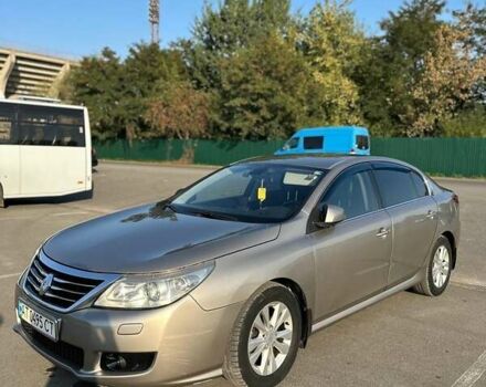 Рено Латитьюд, объемом двигателя 2 л и пробегом 260 тыс. км за 6400 $, фото 2 на Automoto.ua