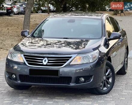 Рено Латитьюд 2011 в Одессе на Automoto.ua Серый Рено Латитьюд, объемом двигателя 2 л и пробегом 161 тыс. км за 6999 $, фото 19 на Automoto.ua