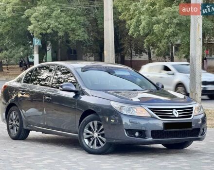 Рено Латитьюд 2011 в Одессе на Automoto.ua Серый Рено Латитьюд, объемом двигателя 2 л и пробегом 161 тыс. км за 6999 $, фото 3 на Automoto.ua