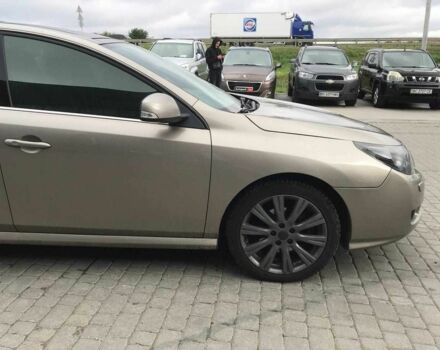 Серый Рено Латитьюд, объемом двигателя 2 л и пробегом 260 тыс. км за 6640 $, фото 3 на Automoto.ua