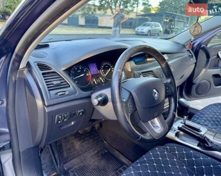 Рено Латитьюд 2011 в Одессе на Automoto.ua Серый Рено Латитьюд, объемом двигателя 2 л и пробегом 161 тыс. км за 6999 $, фото 40 на Automoto.ua