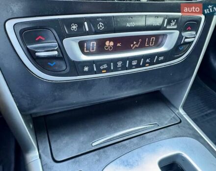 Рено Латитьюд 2011 в Одессе на Automoto.ua Серый Рено Латитьюд, объемом двигателя 2 л и пробегом 161 тыс. км за 6999 $, фото 47 на Automoto.ua