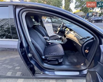 Рено Латитьюд 2011 в Одессе на Automoto.ua Серый Рено Латитьюд, объемом двигателя 2 л и пробегом 161 тыс. км за 6999 $, фото 55 на Automoto.ua