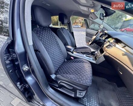 Рено Латитьюд 2011 в Одессе на Automoto.ua Серый Рено Латитьюд, объемом двигателя 2 л и пробегом 161 тыс. км за 6999 $, фото 32 на Automoto.ua