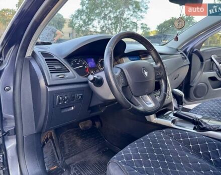 Рено Латитьюд 2011 в Одессе на Automoto.ua Серый Рено Латитьюд, объемом двигателя 2 л и пробегом 161 тыс. км за 6999 $, фото 41 на Automoto.ua