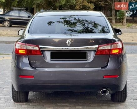 Рено Латитьюд 2011 в Одессе на Automoto.ua Серый Рено Латитьюд, объемом двигателя 2 л и пробегом 161 тыс. км за 6999 $, фото 22 на Automoto.ua