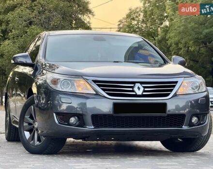 Рено Латитьюд 2011 в Одессе на Automoto.ua Серый Рено Латитьюд, объемом двигателя 2 л и пробегом 161 тыс. км за 6999 $, фото 9 на Automoto.ua