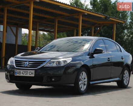 Серый Рено Латитьюд, объемом двигателя 2 л и пробегом 184 тыс. км за 8998 $, фото 3 на Automoto.ua