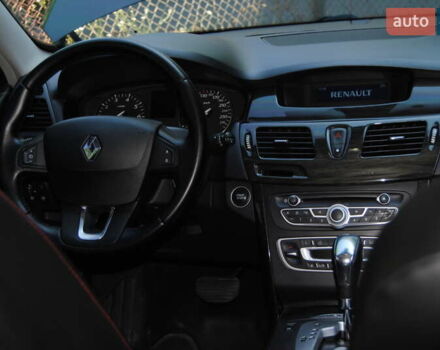 Серый Рено Латитьюд, объемом двигателя 2 л и пробегом 184 тыс. км за 8998 $, фото 23 на Automoto.ua
