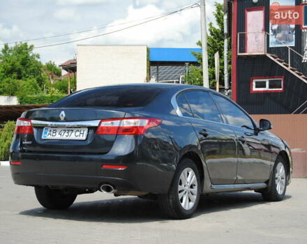 Серый Рено Латитьюд, объемом двигателя 2 л и пробегом 184 тыс. км за 8998 $, фото 6 на Automoto.ua