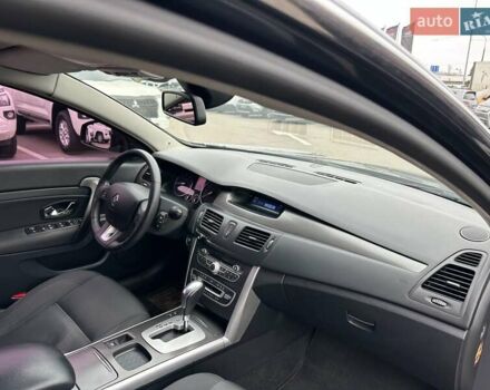 Серый Рено Латитьюд, объемом двигателя 2 л и пробегом 269 тыс. км за 6500 $, фото 24 на Automoto.ua