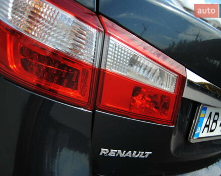 Серый Рено Латитьюд, объемом двигателя 2 л и пробегом 184 тыс. км за 8998 $, фото 12 на Automoto.ua