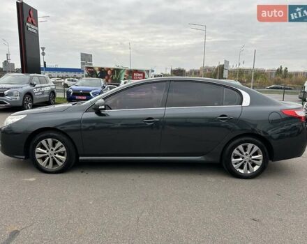 Серый Рено Латитьюд, объемом двигателя 2 л и пробегом 269 тыс. км за 6500 $, фото 4 на Automoto.ua
