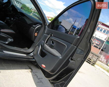 Серый Рено Латитьюд, объемом двигателя 2 л и пробегом 184 тыс. км за 8998 $, фото 16 на Automoto.ua