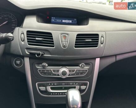 Серый Рено Латитьюд, объемом двигателя 2 л и пробегом 269 тыс. км за 6500 $, фото 20 на Automoto.ua