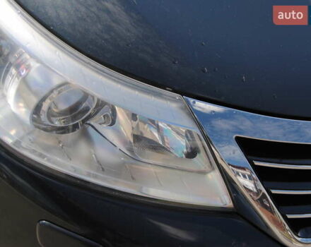 Серый Рено Латитьюд, объемом двигателя 2 л и пробегом 184 тыс. км за 8998 $, фото 7 на Automoto.ua