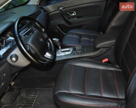 Серый Рено Латитьюд, объемом двигателя 2 л и пробегом 184 тыс. км за 8998 $, фото 20 на Automoto.ua