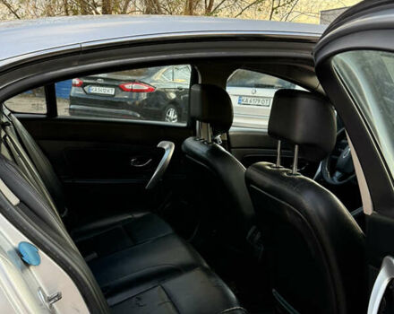 Сірий Рено Латітьюд, об'ємом двигуна 2 л та пробігом 352 тис. км за 6000 $, фото 4 на Automoto.ua