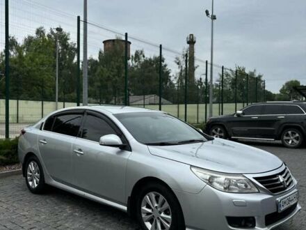 Рено Латитьюд 2010 в Коростышеве на Automoto.ua Серый Рено Латитьюд, объемом двигателя 2.5 л и пробегом 220 тыс. км за 6700 $, фото 1 на Automoto.ua