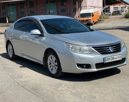 Серый Рено Латитьюд, объемом двигателя 2.5 л и пробегом 260 тыс. км за 6500 $, фото 1 на Automoto.ua