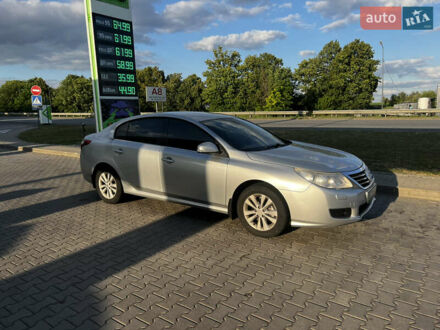 Рено Латитьюд 2011 в Днепре (Днепропетровске) на Automoto.ua Серый Рено Латитьюд, объемом двигателя 2 л и пробегом 190 тыс. км за 7500 $, фото 1 на Automoto.ua