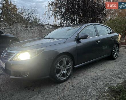 Серый Рено Латитьюд, объемом двигателя 2 л и пробегом 260 тыс. км за 7500 $, фото 1 на Automoto.ua