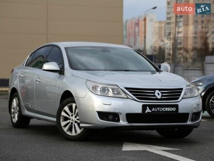 Серый Рено Латитьюд, объемом двигателя 2 л и пробегом 188 тыс. км за 9500 $, фото 1 на Automoto.ua