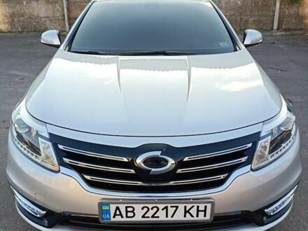 Рено Латитьюд 2015 в Калиновке на Automoto.ua Серый Рено Латитьюд, объемом двигателя 1.46 л и пробегом 190 тыс. км за 11000 $, фото 1 на Automoto.ua