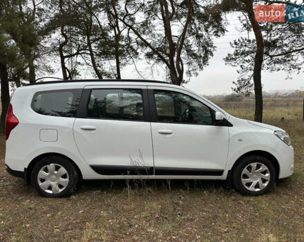 Белый Рено Лоджи, объемом двигателя 1.46 л и пробегом 49 тыс. км за 11000 $, фото 5 на Automoto.ua