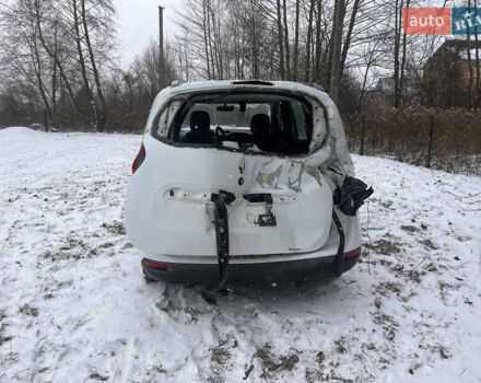 Белый Рено Лоджи, объемом двигателя 1.46 л и пробегом 156 тыс. км за 3500 $, фото 42 на Automoto.ua