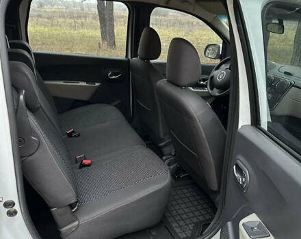 Белый Рено Лоджи, объемом двигателя 1.46 л и пробегом 49 тыс. км за 11000 $, фото 8 на Automoto.ua