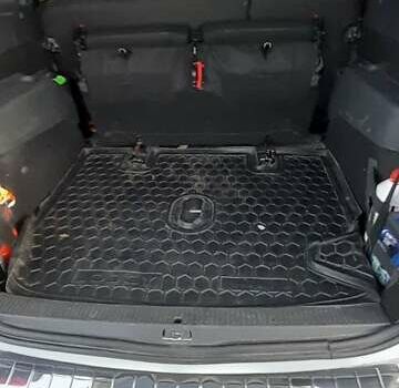 Белый Рено Лоджи, объемом двигателя 1.5 л и пробегом 170 тыс. км за 11700 $, фото 5 на Automoto.ua