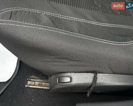 Белый Рено Лоджи, объемом двигателя 1.5 л и пробегом 178 тыс. км за 11490 $, фото 19 на Automoto.ua