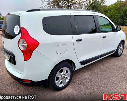 Рено Лоджи 2019 в Катеринополе на Automoto.ua Белый Рено Лоджи, объемом двигателя 1.5 л и пробегом 180 тыс. км за 11500 $, фото 2 на Automoto.ua