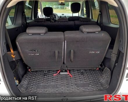 Рено Лоджи 2019 в Катеринополе на Automoto.ua Белый Рено Лоджи, объемом двигателя 1.5 л и пробегом 180 тыс. км за 11500 $, фото 10 на Automoto.ua