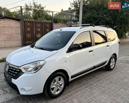 Белый Рено Лоджи, объемом двигателя 1.46 л и пробегом 74 тыс. км за 12900 $, фото 6 на Automoto.ua