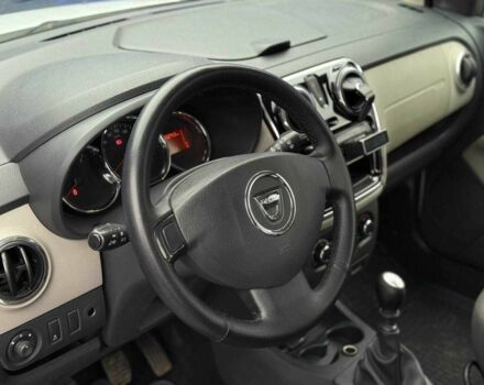 Белый Рено Лоджи, объемом двигателя 1.5 л и пробегом 170 тыс. км за 7199 $, фото 7 на Automoto.ua