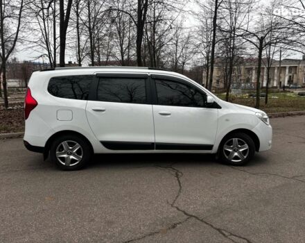 Белый Рено Лоджи, объемом двигателя 1.5 л и пробегом 178 тыс. км за 11490 $, фото 5 на Automoto.ua