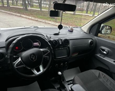 Белый Рено Лоджи, объемом двигателя 1.5 л и пробегом 178 тыс. км за 11490 $, фото 14 на Automoto.ua