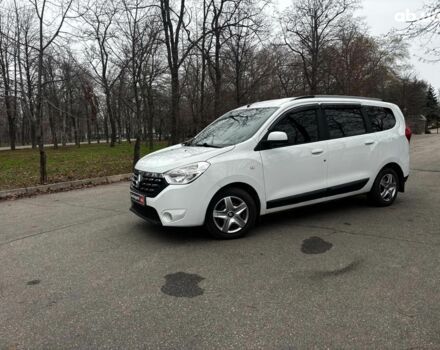 Белый Рено Лоджи, объемом двигателя 1.5 л и пробегом 178 тыс. км за 11490 $, фото 1 на Automoto.ua