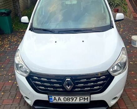 Белый Рено Лоджи, объемом двигателя 1.5 л и пробегом 225 тыс. км за 9800 $, фото 1 на Automoto.ua