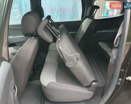 Черный Рено Лоджи, объемом двигателя 1.5 л и пробегом 230 тыс. км за 11998 $, фото 5 на Automoto.ua
