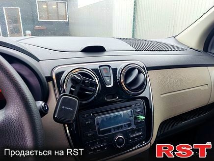 Рено Лоджи, объемом двигателя 1.5 л и пробегом 74 тыс. км за 9700 $, фото 3 на Automoto.ua