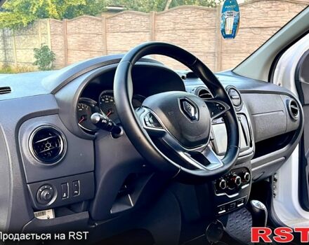 Рено Лоджи, объемом двигателя 1.5 л и пробегом 74 тыс. км за 12900 $, фото 2 на Automoto.ua