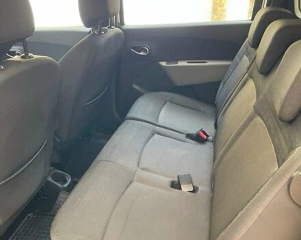 Сірий Рено Лоджі, об'ємом двигуна 1.46 л та пробігом 269 тис. км за 8000 $, фото 2 на Automoto.ua