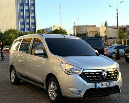 Сірий Рено Лоджі, об'ємом двигуна 1.5 л та пробігом 215 тис. км за 9800 $, фото 1 на Automoto.ua