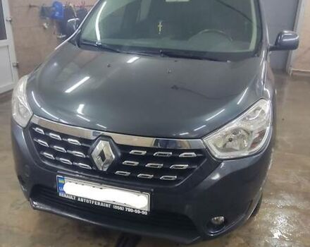 Серый Рено Лоджи, объемом двигателя 1.5 л и пробегом 154 тыс. км за 11000 $, фото 1 на Automoto.ua